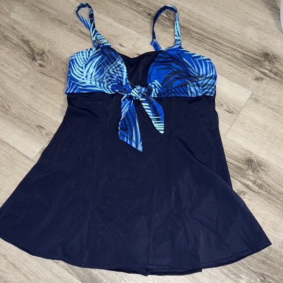 White Stag Other - White Stag Swim Dress One Piece Size. Large 12/14